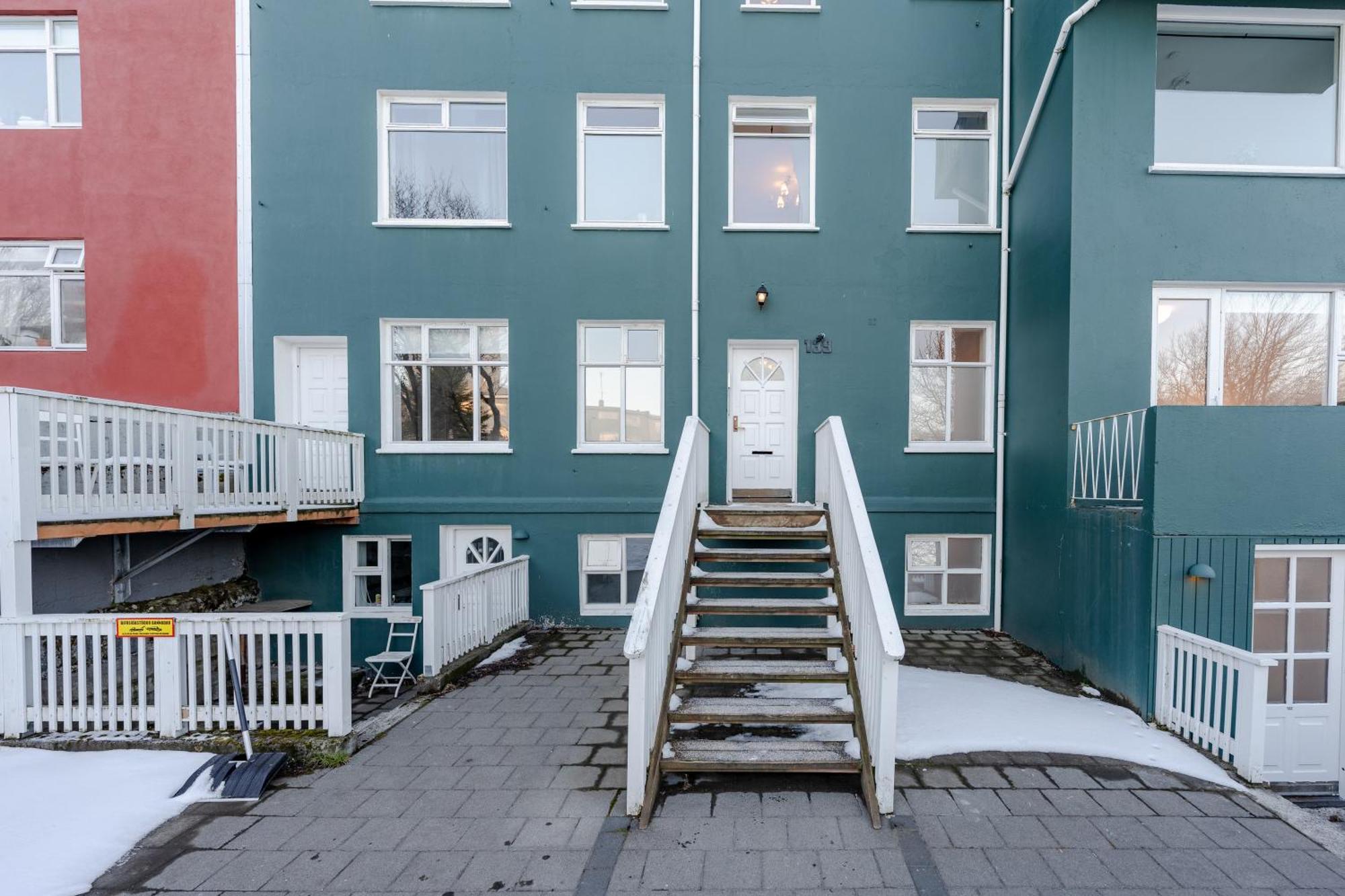 Day Dream Apartments Laugavegur 139 レイキャヴィーク エクステリア 写真